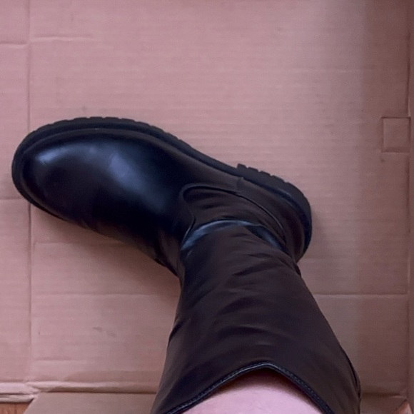 New Look Black high knee Boots - Picture 8 of 8